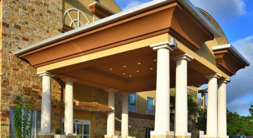 Holiday Inn Express & Suites Fredericksburg By Ihg Exterior foto