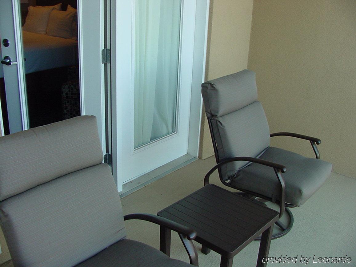 Holiday Inn Express & Suites Fredericksburg By Ihg Exterior foto