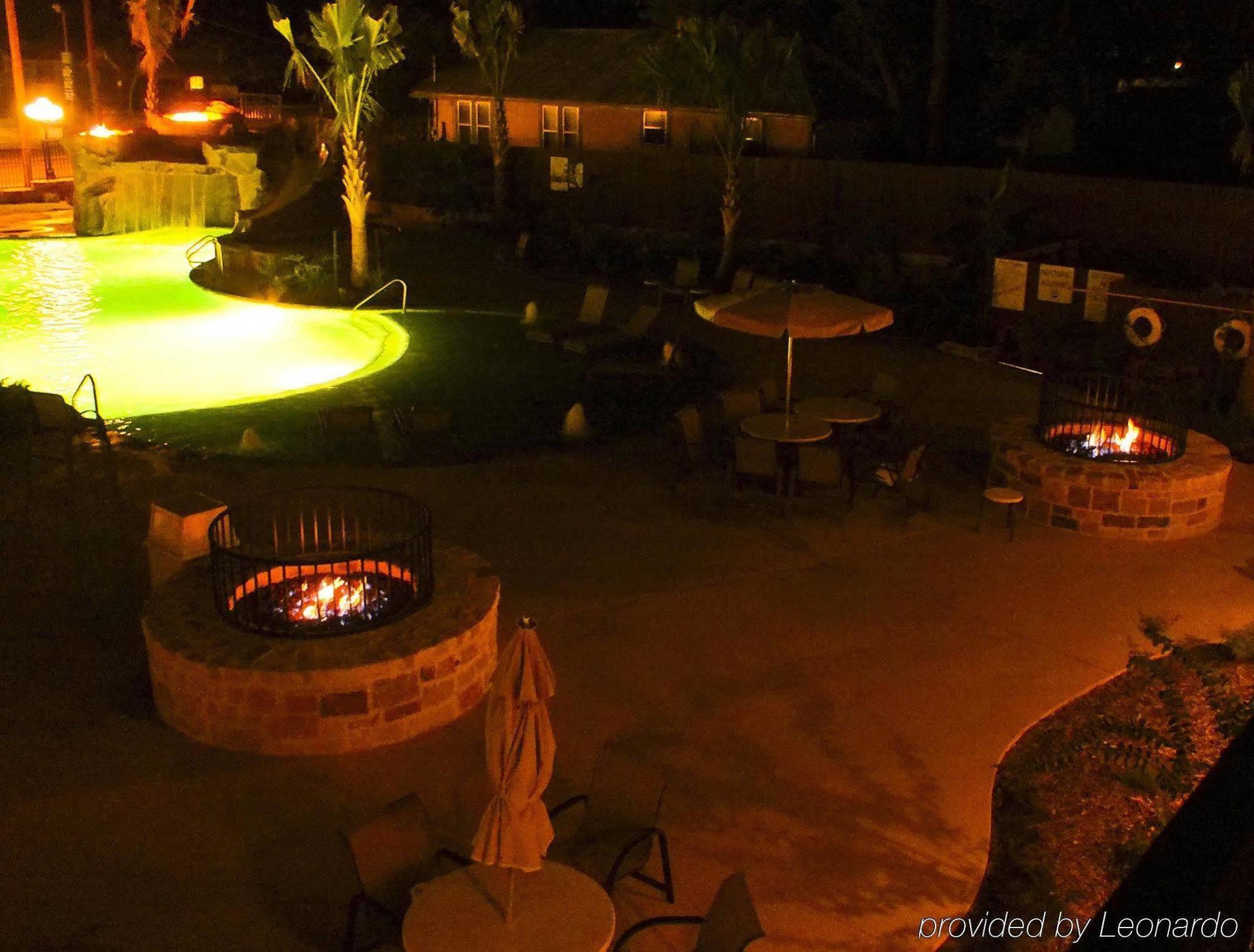 Holiday Inn Express & Suites Fredericksburg By Ihg Servicios foto